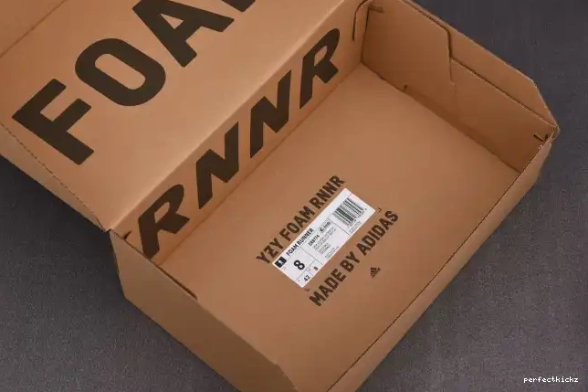 GX8774 Foam RNNR Adidas Yeezy Clay Cream MX 0523